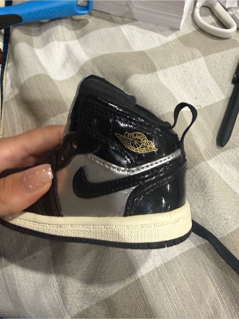 Nike Toddler High-Top Jordans Sneakers in Black & Silver - Picture 11 of 11